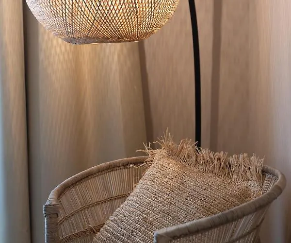 Labotanica_casalounge 4* تْشيزيناتيكو